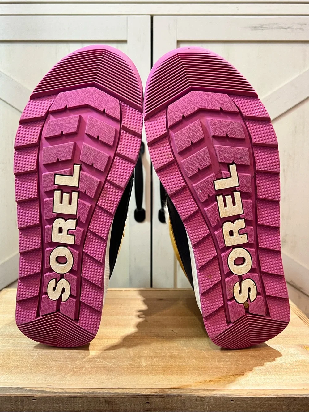 SOREL Youth Whitney II Joan Lace Waterproof Suede Winter Snow Boots Tan Pink 5